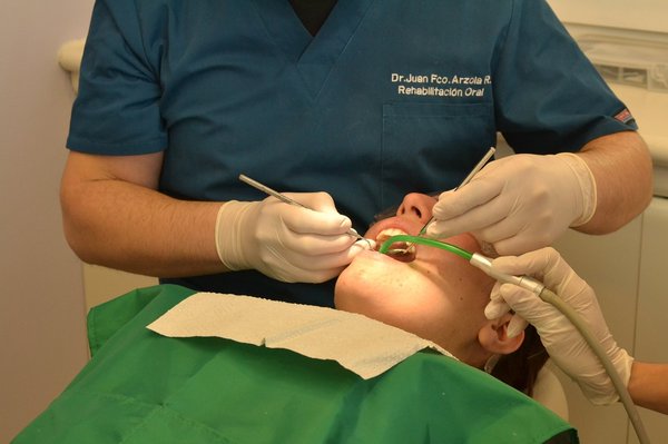 Des soins dentaires personnalisés chez votre dentiste à st jean
